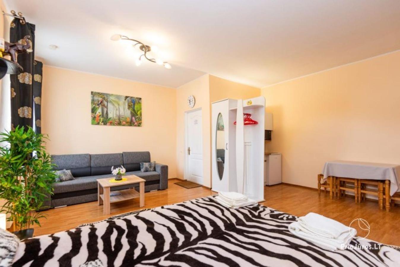 פלאנגה Apartamentai Pas Regina מראה חיצוני תמונה